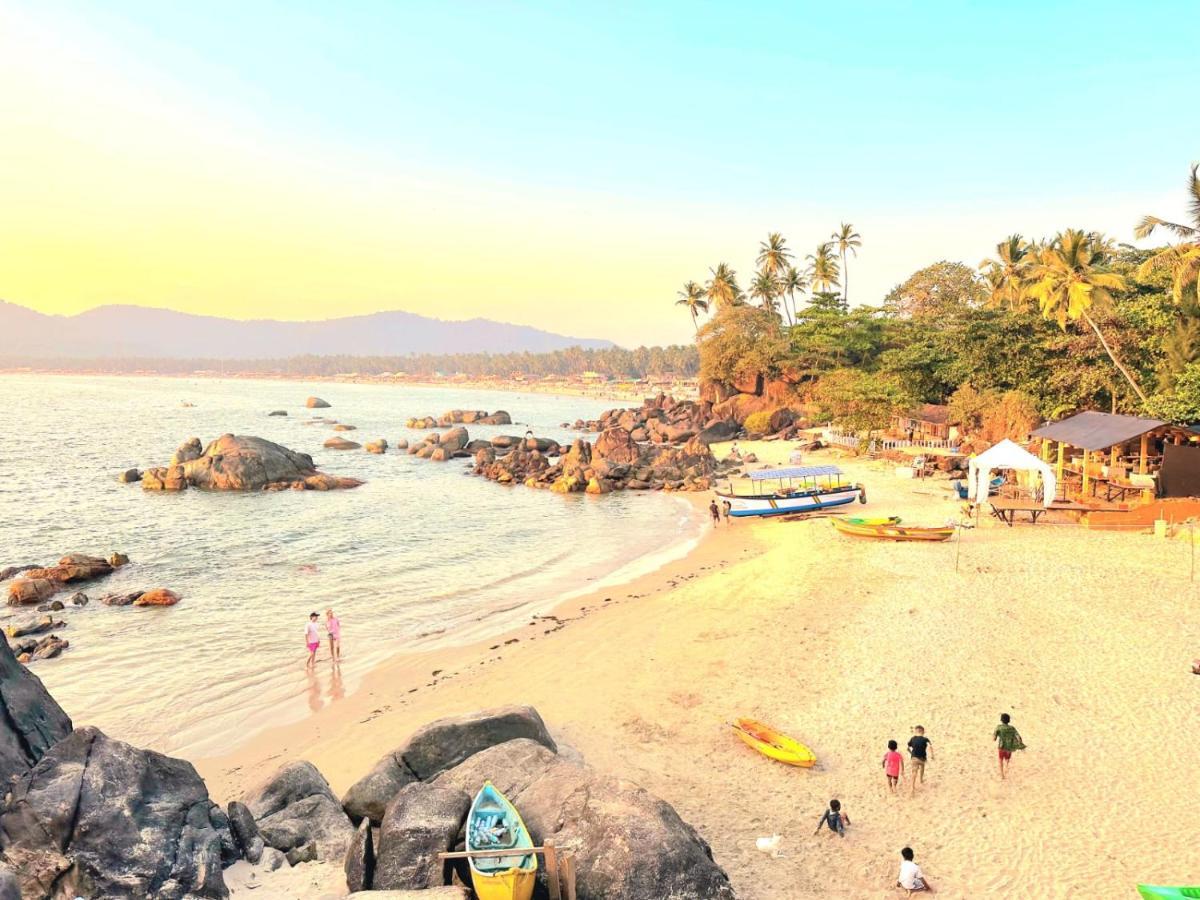 ホテル Pacific Sunset View パロレム エクステリア 写真