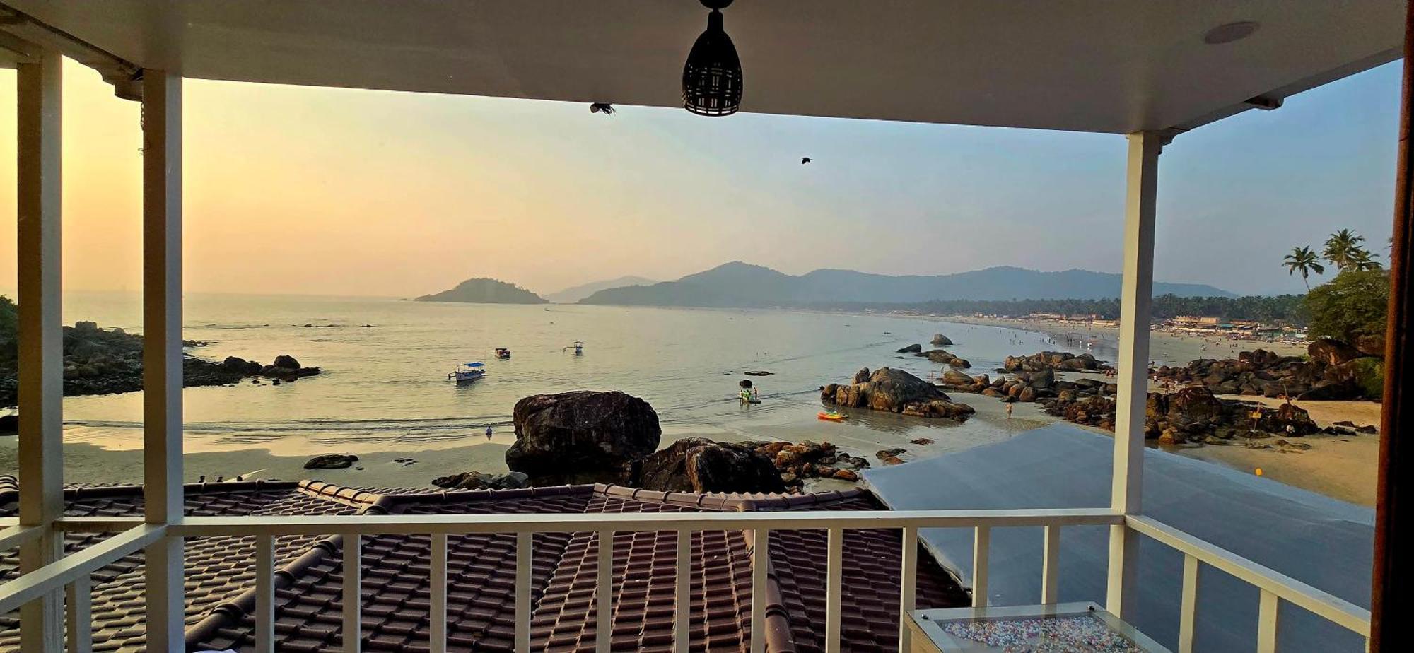 ホテル Pacific Sunset View パロレム 部屋 写真